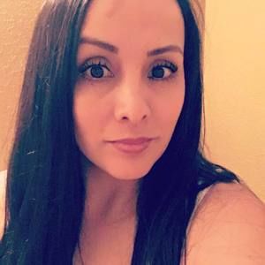 Meet your Posher, Gabriela